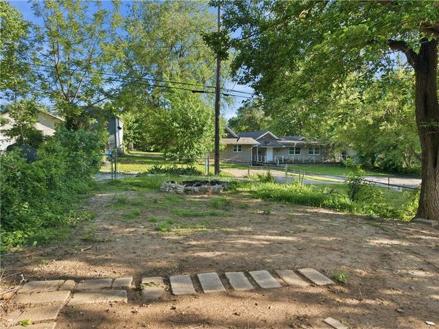 713 Dakota Street, Leavenworth, KS 66048
