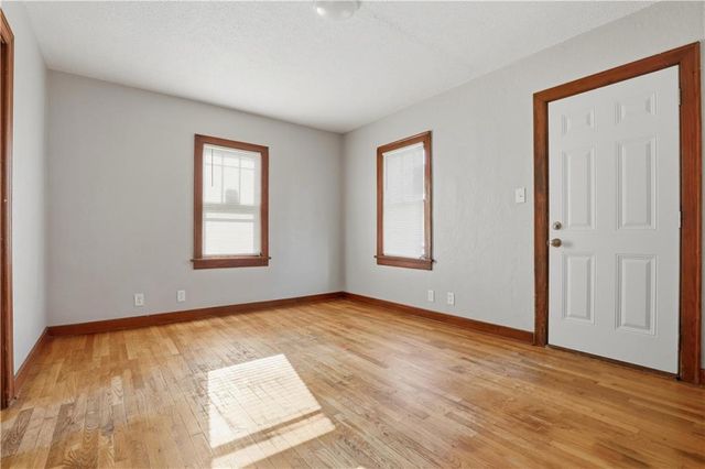 713 Dakota Street, Leavenworth, KS 66048