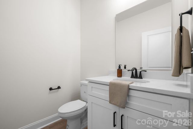 3821 54th Avenue NE, Hickory, NC 28601