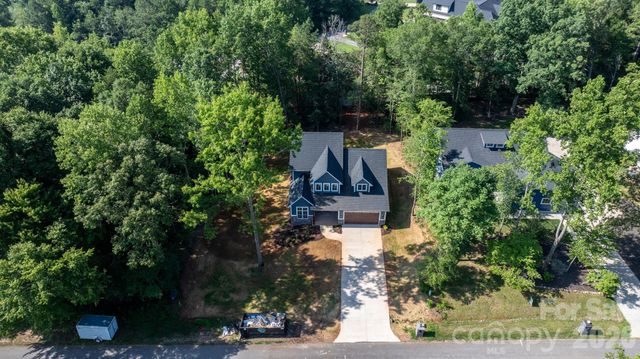 3821 54th Avenue NE, Hickory, NC 28601