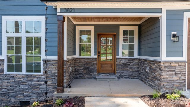3821 54th Avenue NE, Hickory, NC 28601