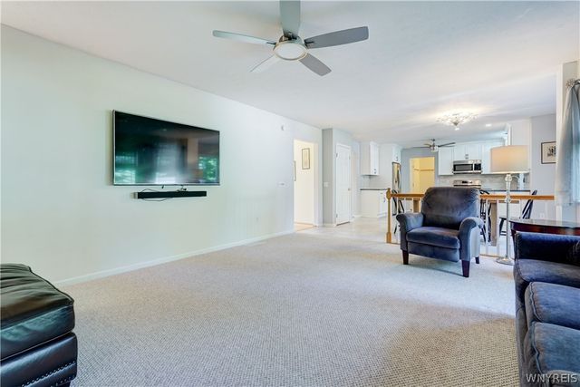 1028 Wickerton Lane, Webster, NY 14580