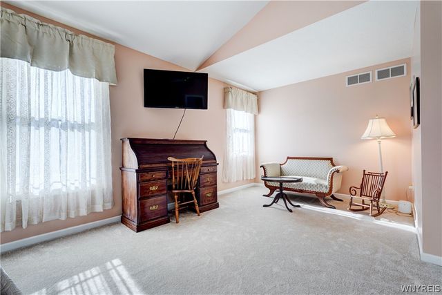 1028 Wickerton Lane, Webster, NY 14580