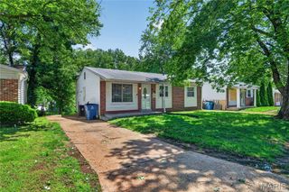 10076 Royal Drive, St Louis, MO 63136
