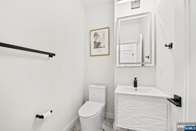 865 Summit Avenue 2, Jersey City, NJ 07307