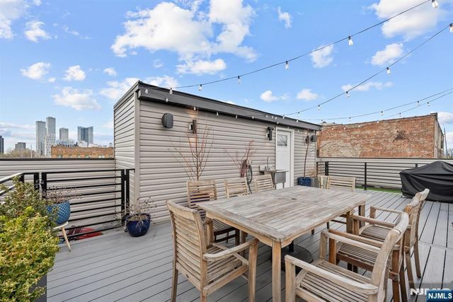 865 Summit Avenue 2, Jersey City, NJ 07307