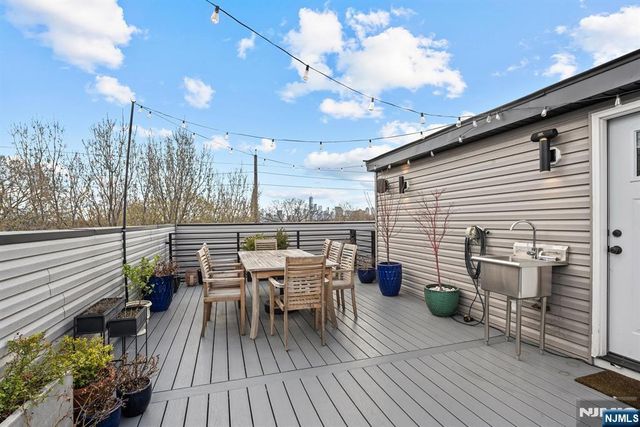 865 Summit Avenue 2, Jersey City, NJ 07307