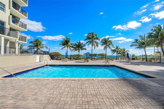 9273 Collins Avenue 811, Surfside, FL 33154