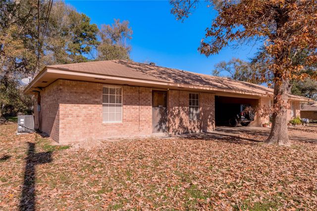 112, 116, 120 Mcadams Lane, Huntsville, TX 77340