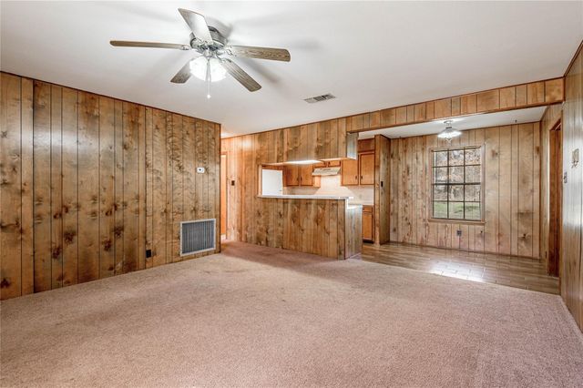 112, 116, 120 Mcadams Lane, Huntsville, TX 77340