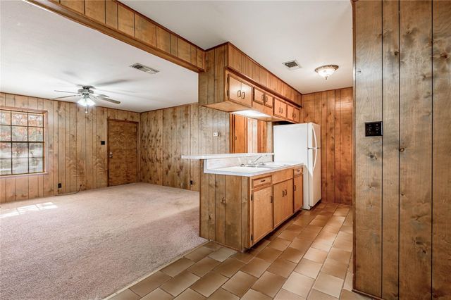 112, 116, 120 Mcadams Lane, Huntsville, TX 77340