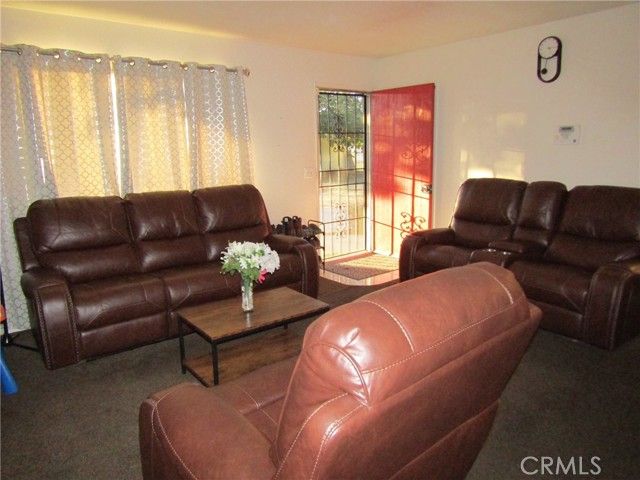 10687 Maple, Hesperia, CA 92345