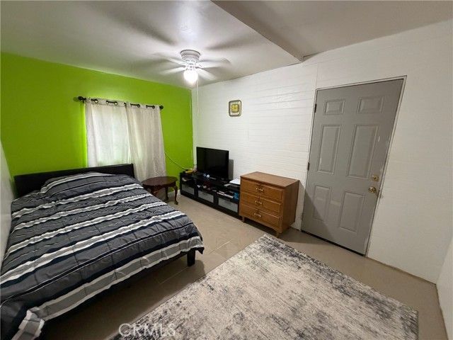 10687 Maple, Hesperia, CA 92345