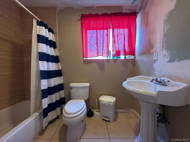 98 N 22nd Street, Wyandanch, NY 11798