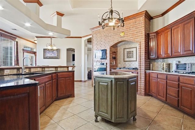 9209 SW 28th Street, Oklahoma City, OK 73128