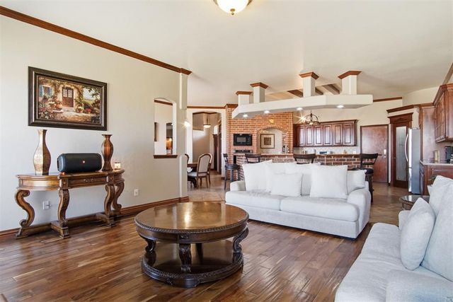 9209 SW 28th Street, Oklahoma City, OK 73128