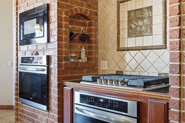 9209 SW 28th Street, Oklahoma City, OK 73128
