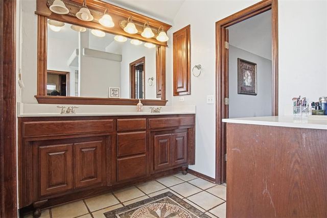 9209 SW 28th Street, Oklahoma City, OK 73128