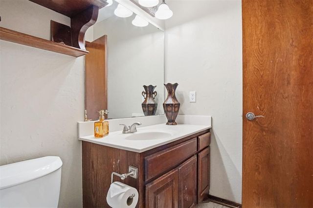 9209 SW 28th Street, Oklahoma City, OK 73128
