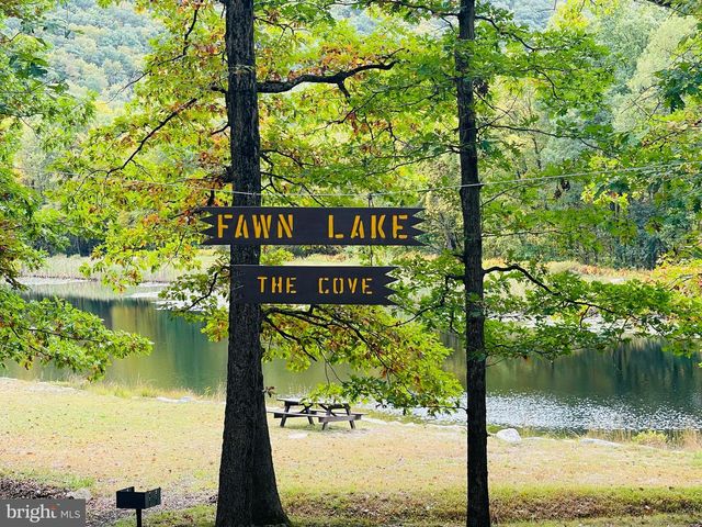 427 CAMEL BACK, Zion Grove, PA 17985