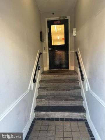 6024-28 LARCHWOOD AVE, Philadelphia, PA 19143