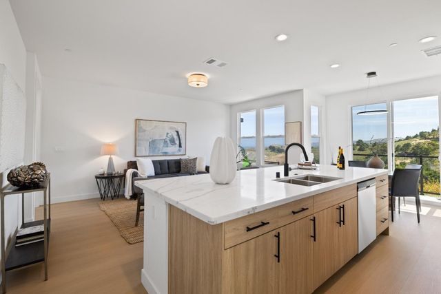 819 Fassler Avenue, Pacifica, CA 94044