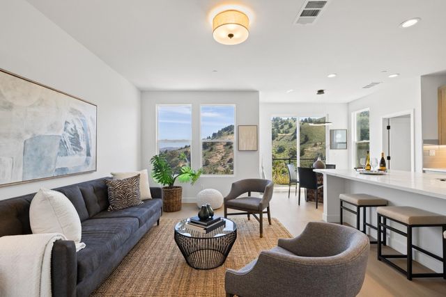 819 Fassler Avenue, Pacifica, CA 94044