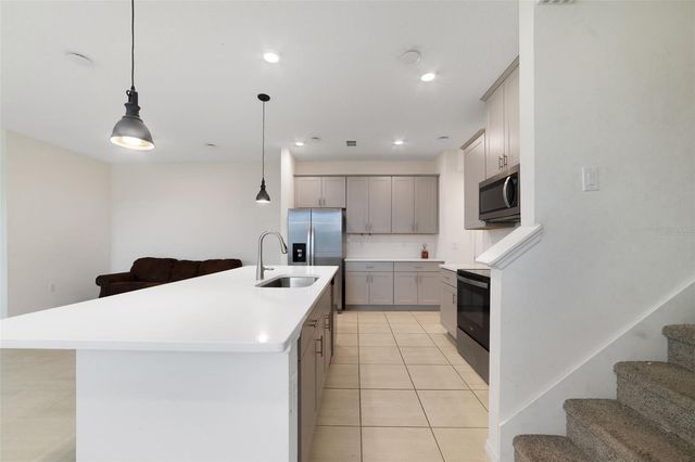 4371 CREEK COVE LANE, Kissimmee, FL 34744