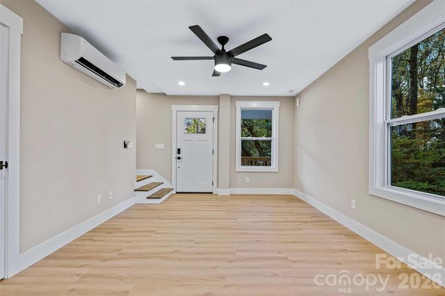 13 Baldwin Street, Asheville, NC 28803