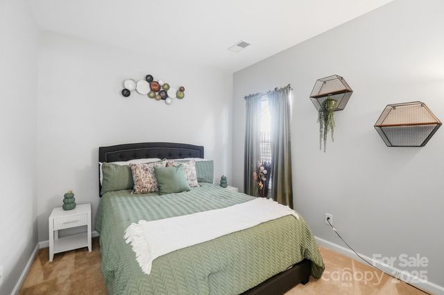 16635 Crimson Sargent Drive, Charlotte, NC 28213