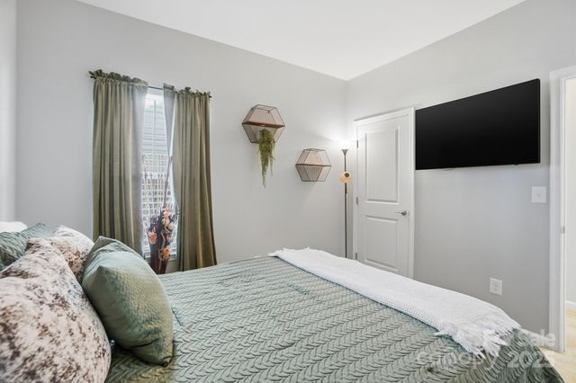 16635 Crimson Sargent Drive, Charlotte, NC 28213