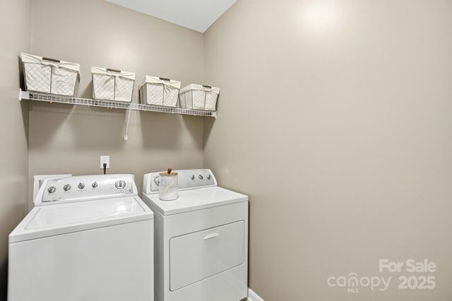 16635 Crimson Sargent Drive, Charlotte, NC 28213