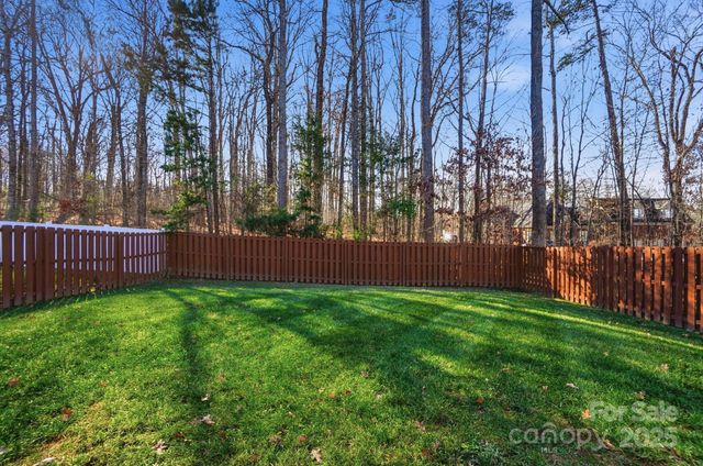 16635 Crimson Sargent Drive, Charlotte, NC 28213