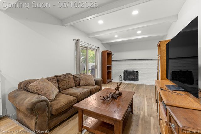 8834 Dublin Way, Sterling Heights, MI 48314