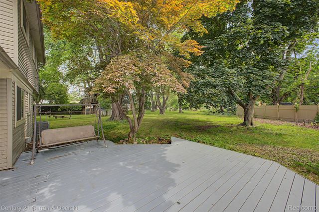 8834 Dublin Way, Sterling Heights, MI 48314