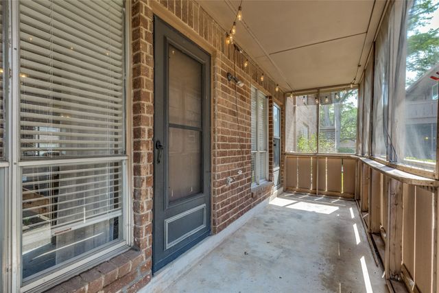 10536 Stone Canyon Road 119, Dallas, TX 75230
