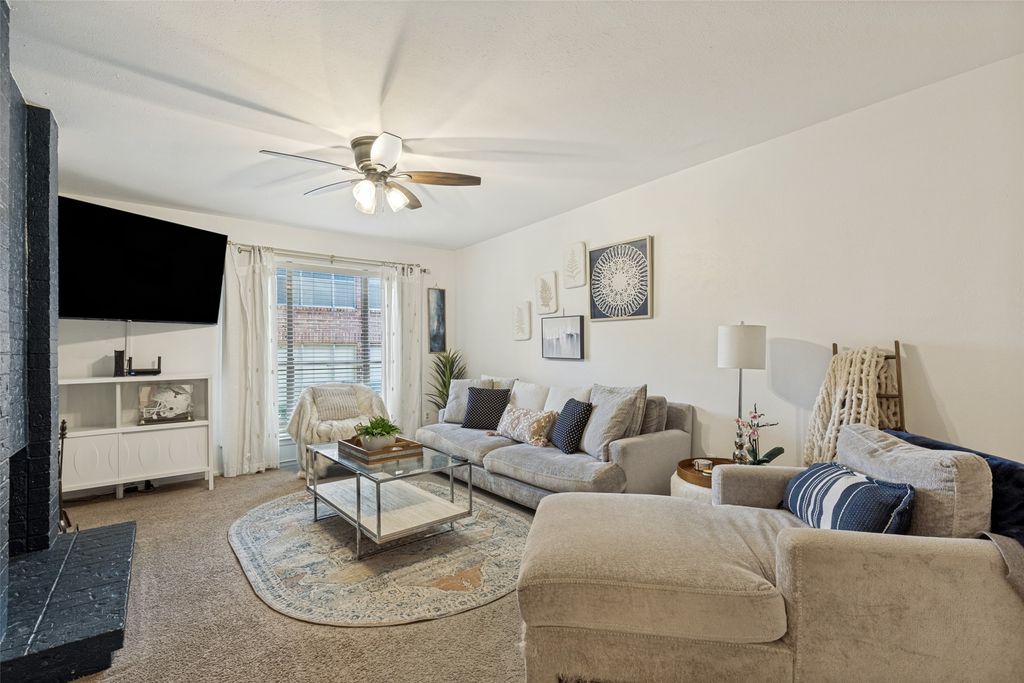 10536 Stone Canyon Road 119, Dallas, TX 75230