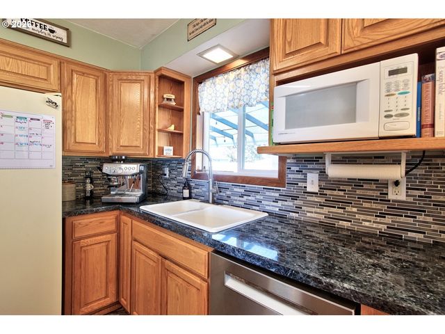 788 Nw 13TH Ave, Canby, OR 97013