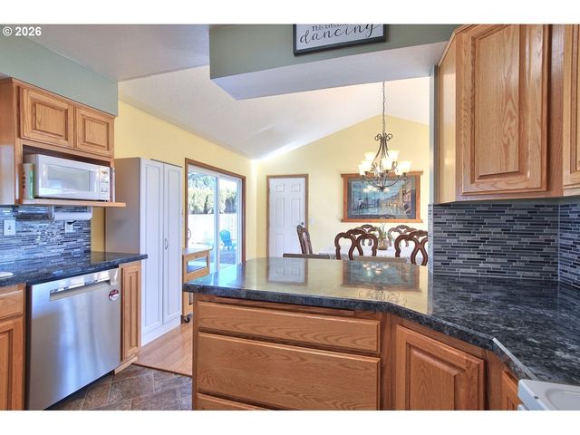 788 Nw 13TH Ave, Canby, OR 97013