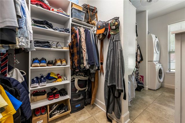 814 Summit Loop, Rogers, AR 72756