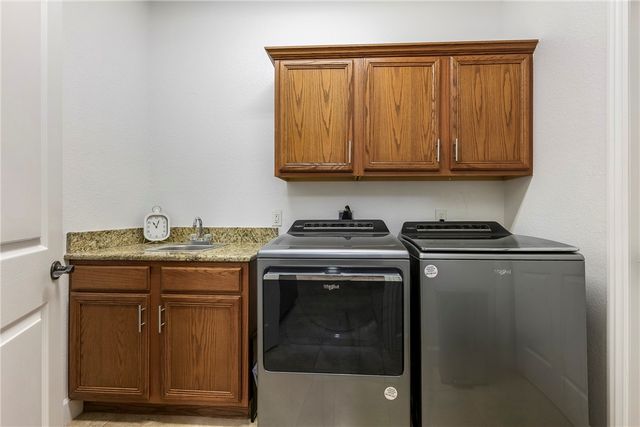 814 Summit Loop, Rogers, AR 72756