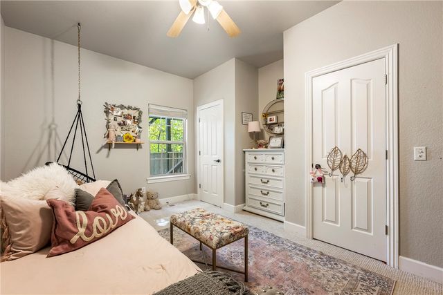 814 Summit Loop, Rogers, AR 72756