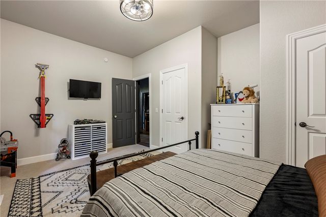 814 Summit Loop, Rogers, AR 72756