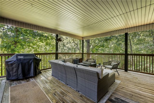 814 Summit Loop, Rogers, AR 72756