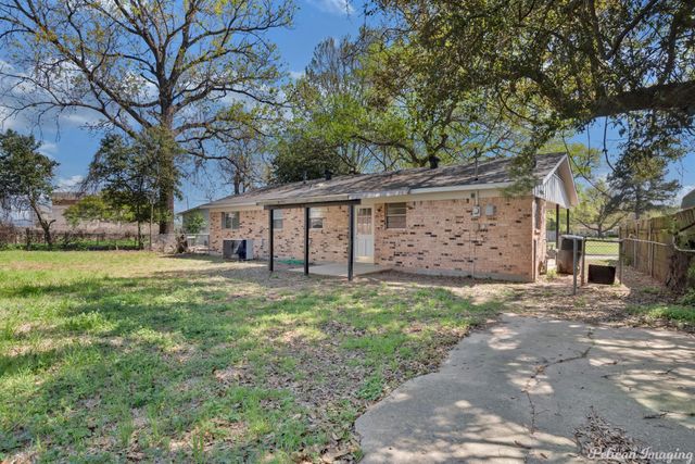 1643 Holiday Boulevard, Bossier City, LA 71112