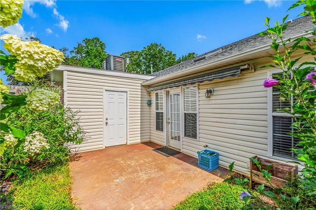 4224 Lake Brandt Road, Greensboro, NC 27455