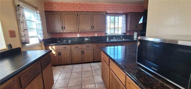 608 E Grant Street, Santa Maria, CA 93454