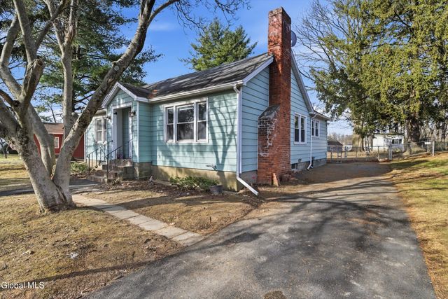 1207 Sumner Avenue, Schenectady, NY 12309