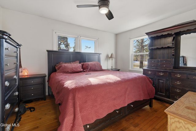 1207 Sumner Avenue, Schenectady, NY 12309