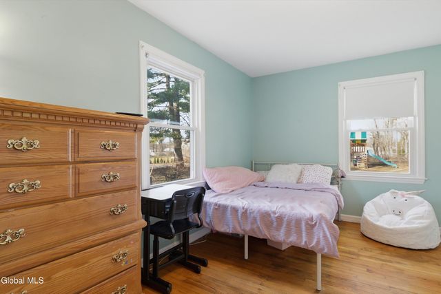 1207 Sumner Avenue, Schenectady, NY 12309